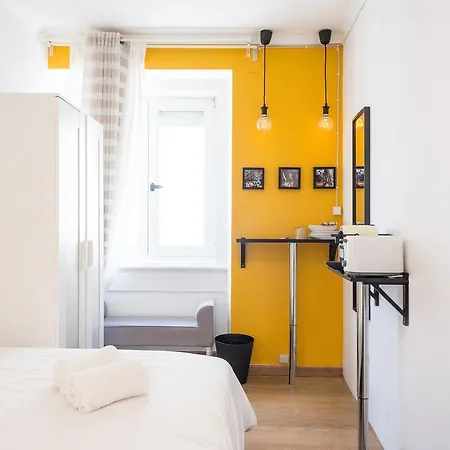 Happy Reception Boutique Chiado Apartament