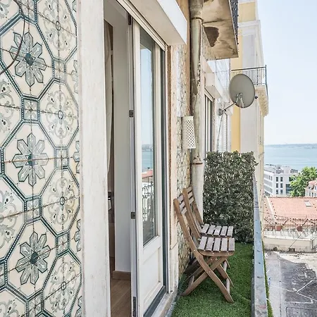Happy Reception Boutique Chiado